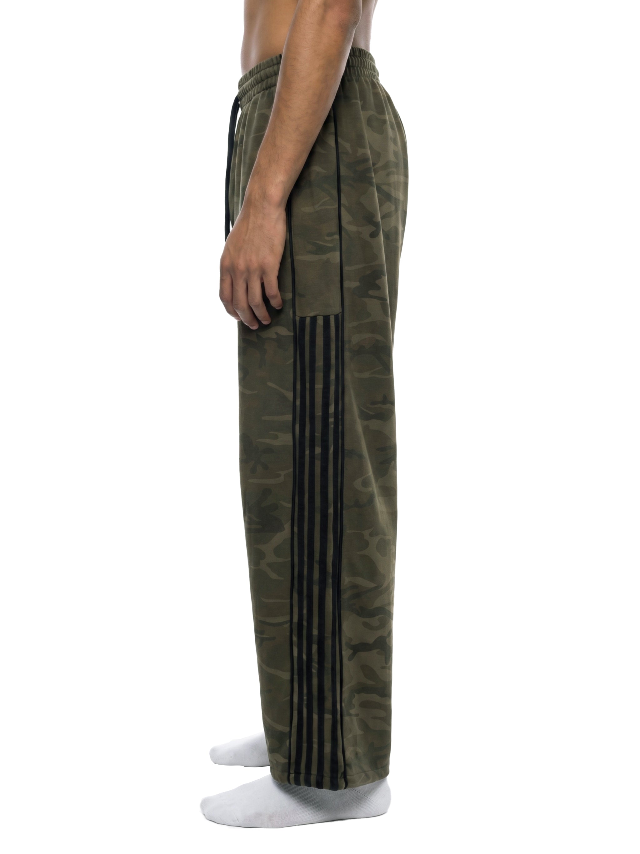 Unisex Camo Wide Leg Sweatpants